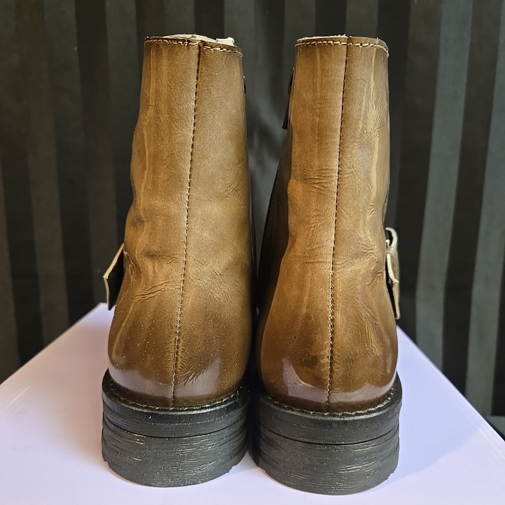 Women's EU 40 Eric Michael Sheridan Taupe Zip Up Leather Boots Shiny With Buckle - Picture 5 of 10